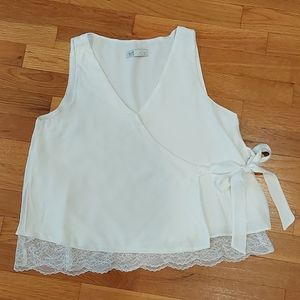 Zara Tops in White size L